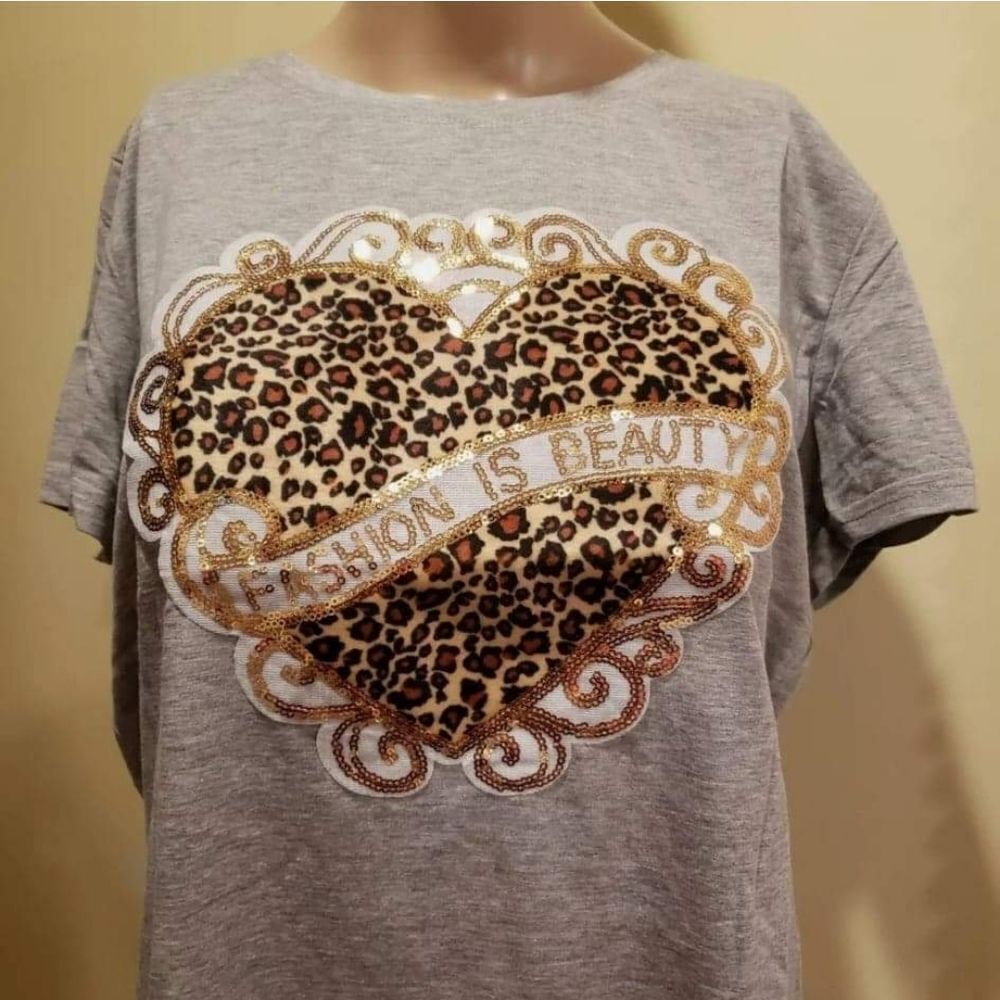 Sequin gray heart T-shirt size S/M